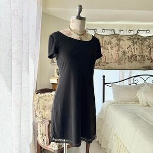 black‎ floral mini dress